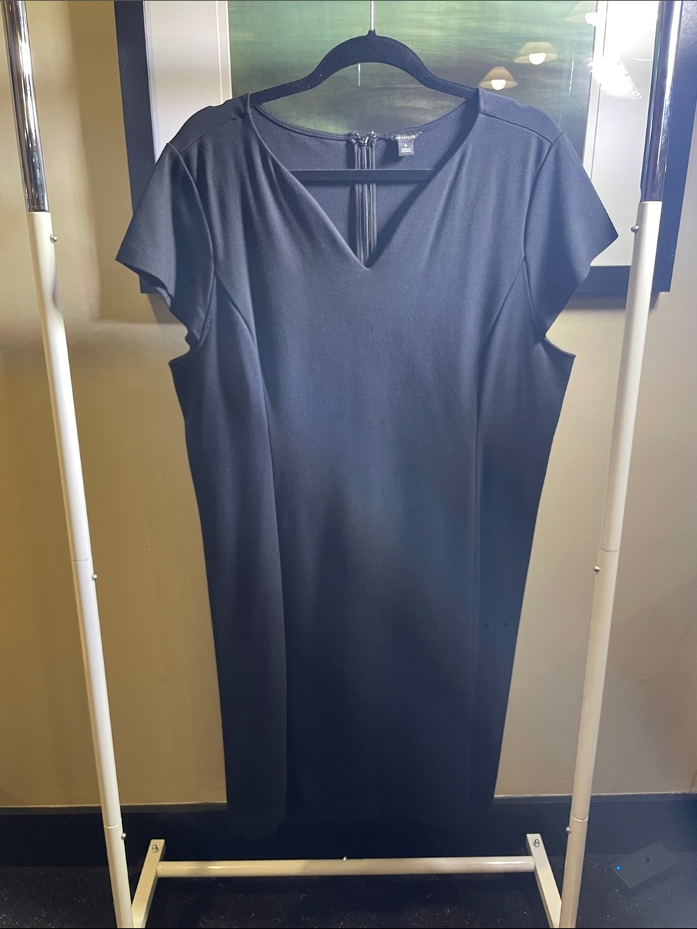 Ann Taylor. 18. Classic Black V-Neck Womens Dress